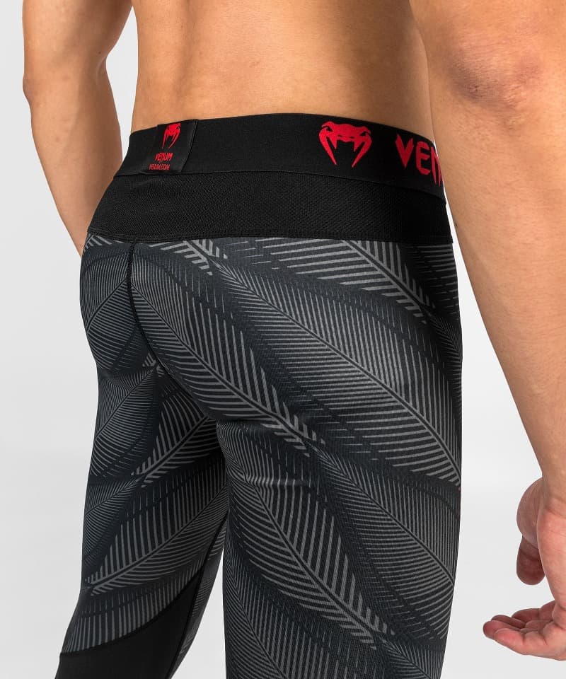 Short Venum Phantom MMA noir / rouge