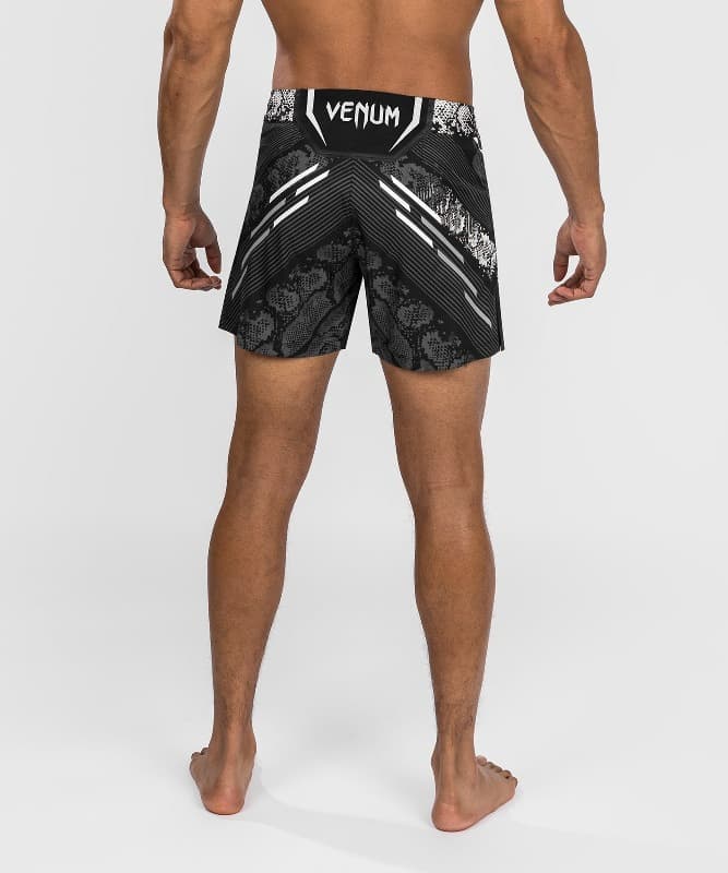 Venum UFC FIGHT NIGHT ADRENALINE FIGHTSHORTS LONG FIT - Short de sport -  black/noir 